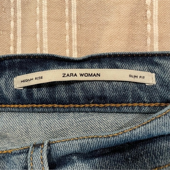 Zara Woman Medium Rise Slim Fit Straight Leg Stretch Distressed Denim Jeans 4 - Picture 6 of 11